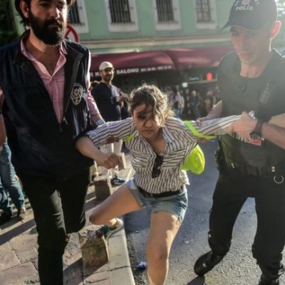 Turquia: Regime de Erdogan prende mais de 40 activistas LGBTQI+ durante operação policial